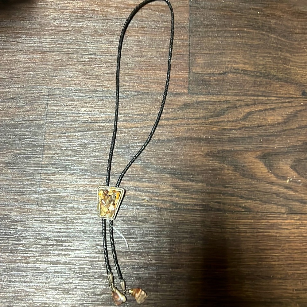 Bow tie necklace